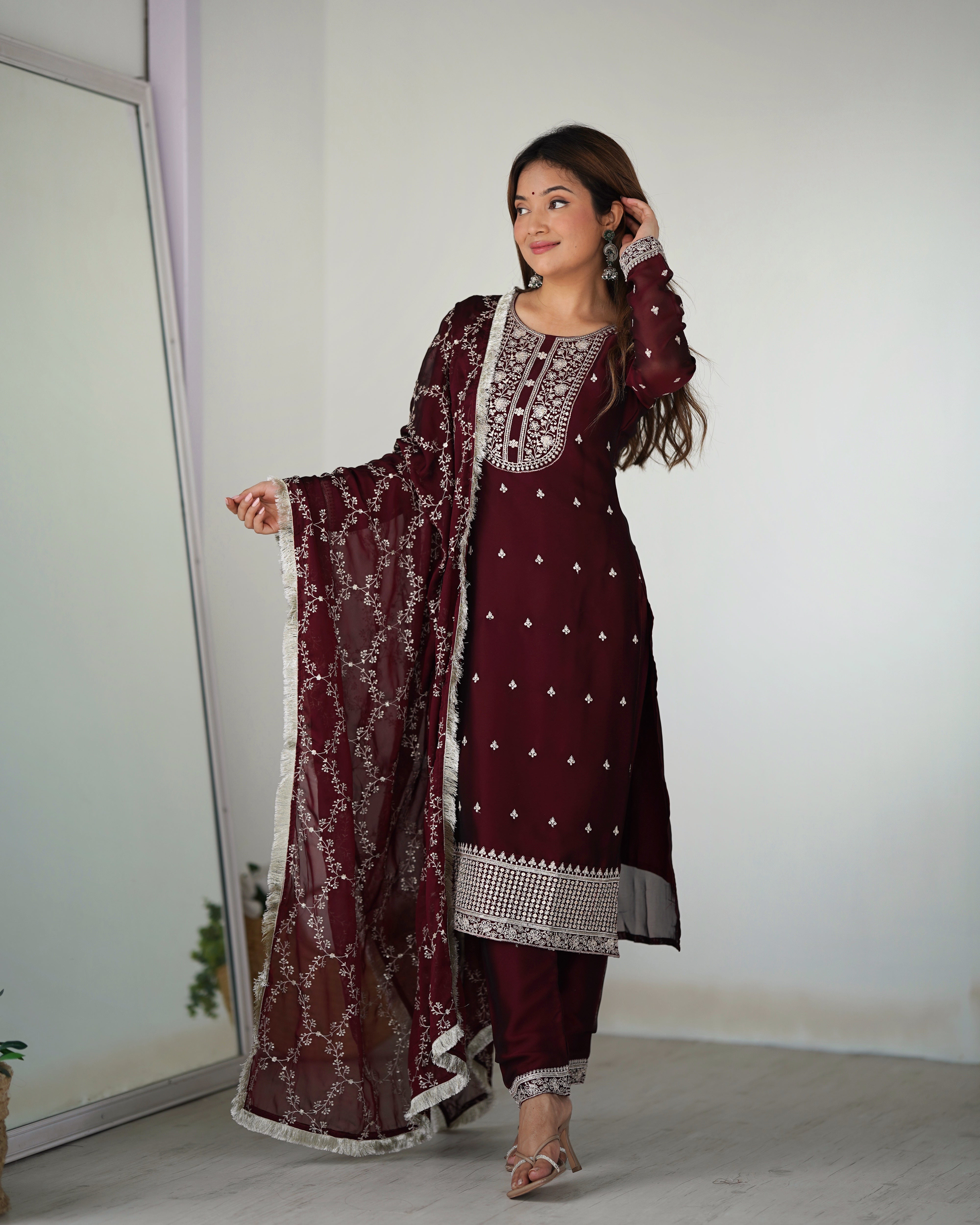 Stylish Ethnic Look Straight Fit Kurta with Dupatta Set in Rangoli Silk Fabric Perfect For Upcoming Festival and Weddings